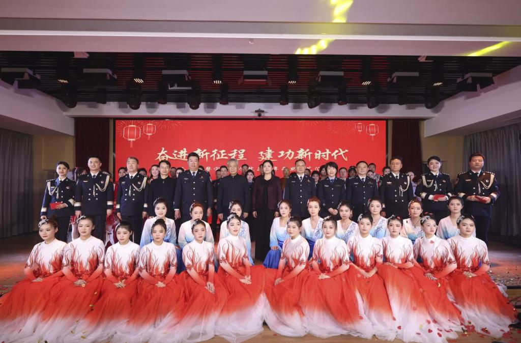 欧冠官网中文2024年元旦文艺汇演成功举办