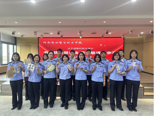 欧冠图书馆参加河南职业技术学院书画交流活动