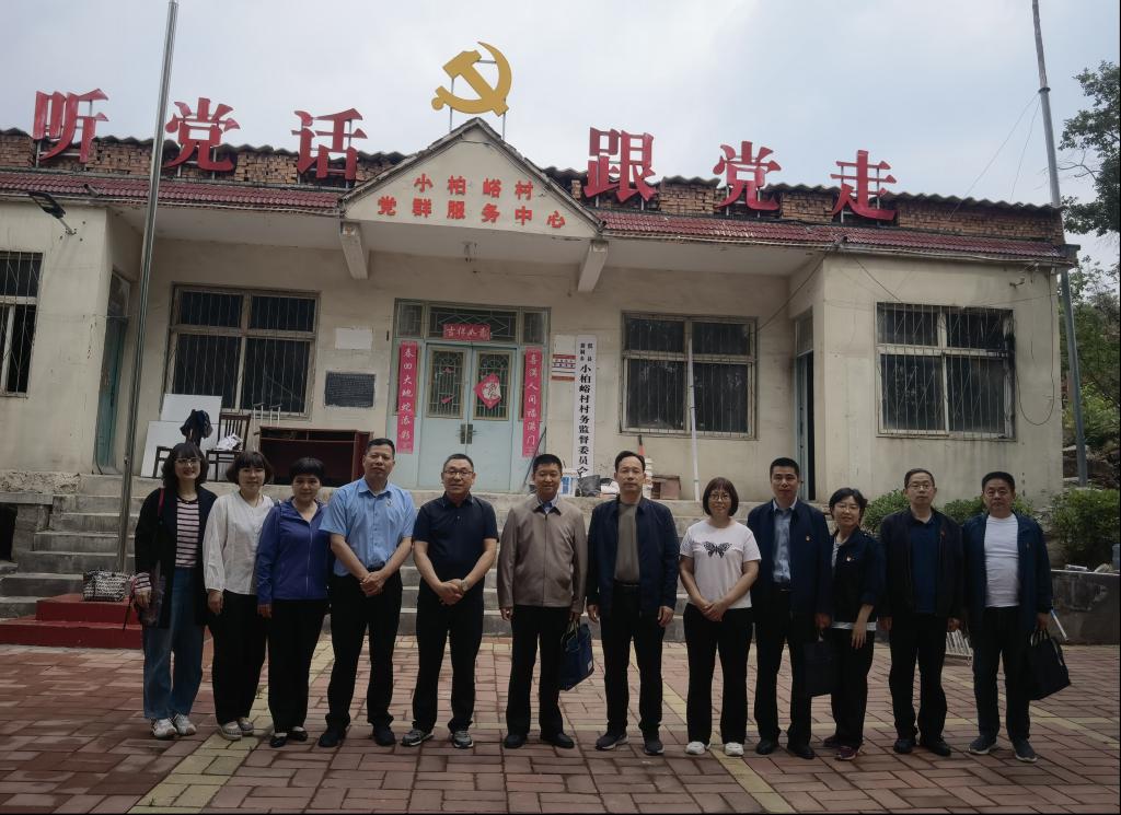 科研管理处党支部与学报编辑部党支部联合开展“驻村帮扶显真情 主题党日话初心”活动