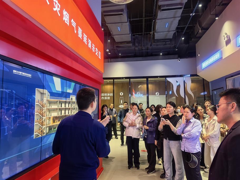 欧冠组织开展消防安全宣传教育活动