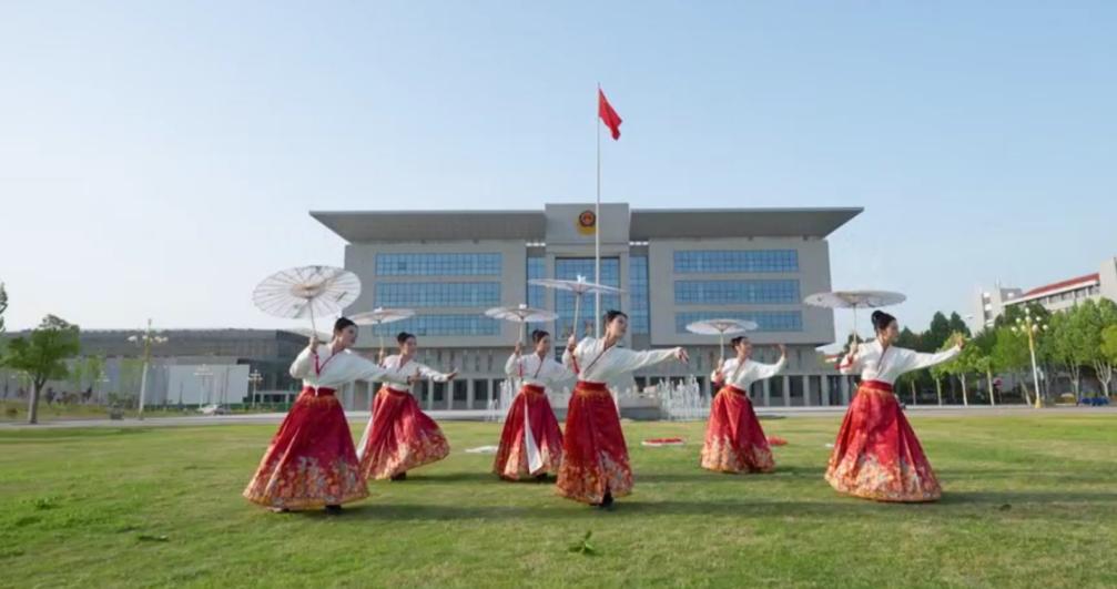 凝心聚力创佳绩 以赛促教展风采